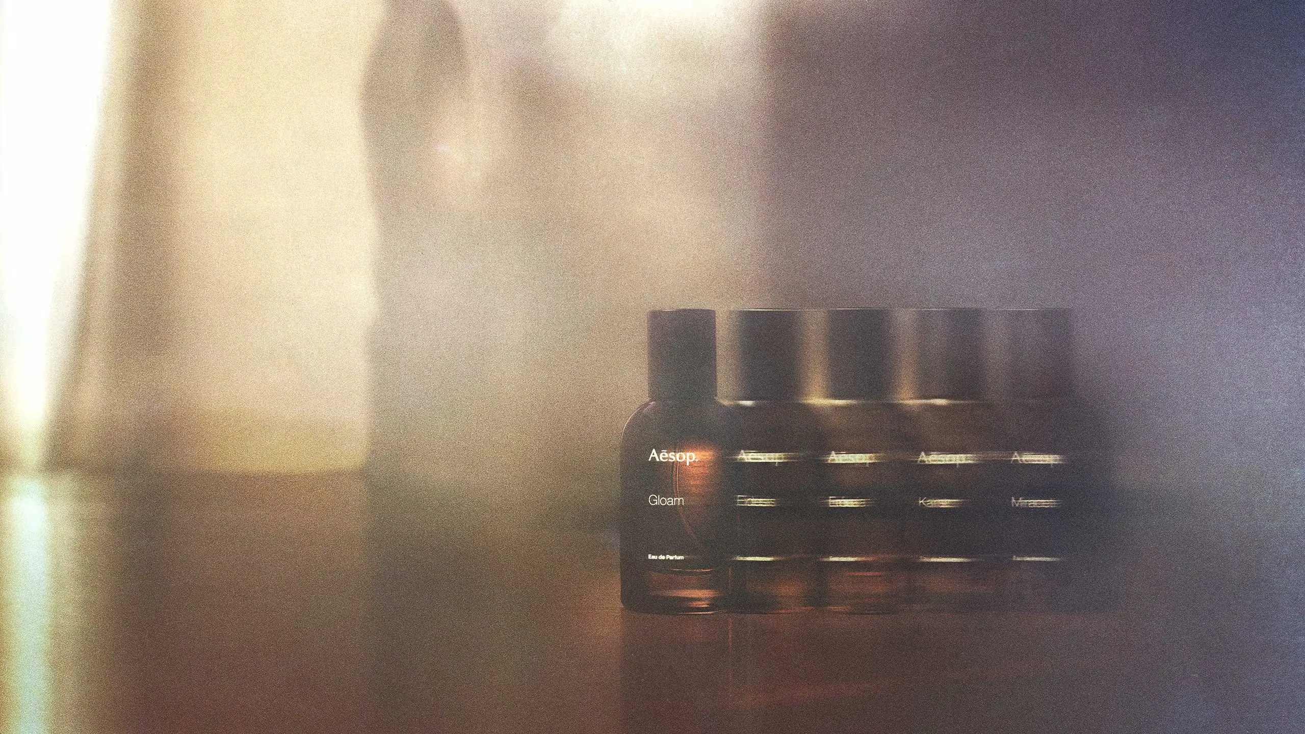 Gloam Eau de Parfum | The Athenaeum | Aesop Hong Kong SAR